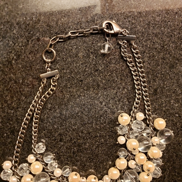 Chunky Beaded Bib Necklace Clear Pearl Beads Gun Metal Chain - Picture 6 of 10